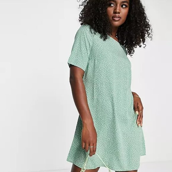 GLAMOROUS CURVE UK PASTEL FLORAL DRESS Size US 16 Pistachio Green Ditsy NWT - Picture 1 of 5